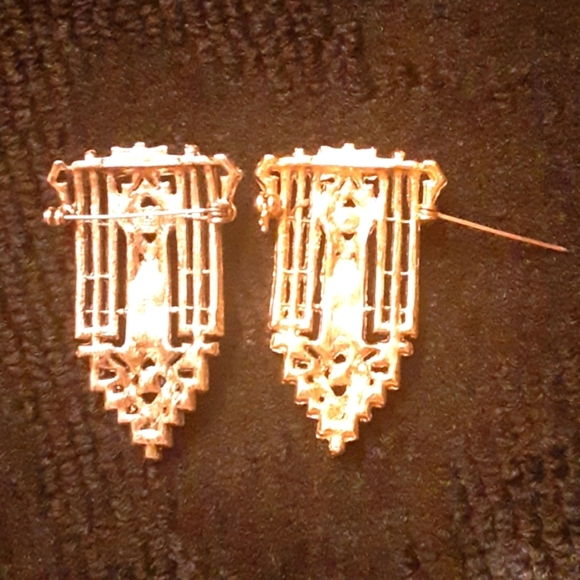2 Brooch Pins - Picture 2 of 6